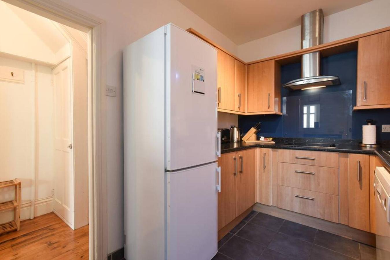 Air Maison - Stylish 2 Bedroom - Short Walk To Southsea Portsmouth Bagian luar foto