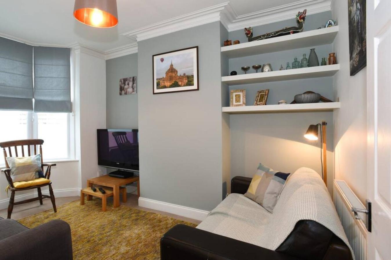 Air Maison - Stylish 2 Bedroom - Short Walk To Southsea Portsmouth Bagian luar foto