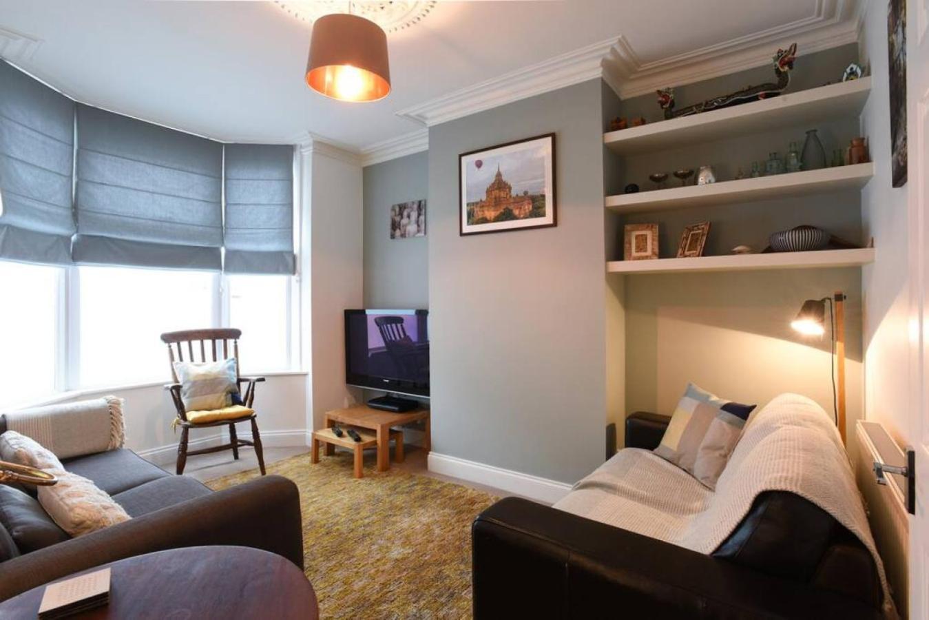 Air Maison - Stylish 2 Bedroom - Short Walk To Southsea Portsmouth Bagian luar foto