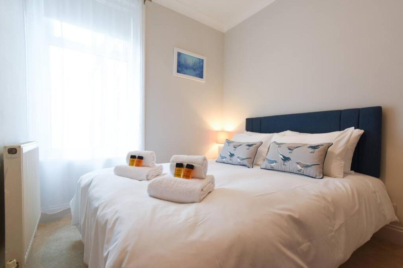 Air Maison - Stylish 2 Bedroom - Short Walk To Southsea Portsmouth Bagian luar foto